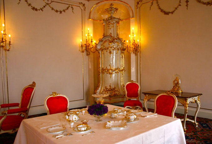 palais_table