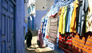 L'artisanat local se caractérise surtout par les beaux tapis colorés