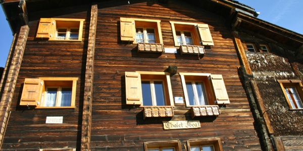 Loèche-les-Bains : chalet traditionnel