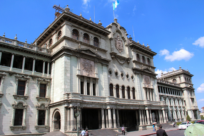 guate_palais