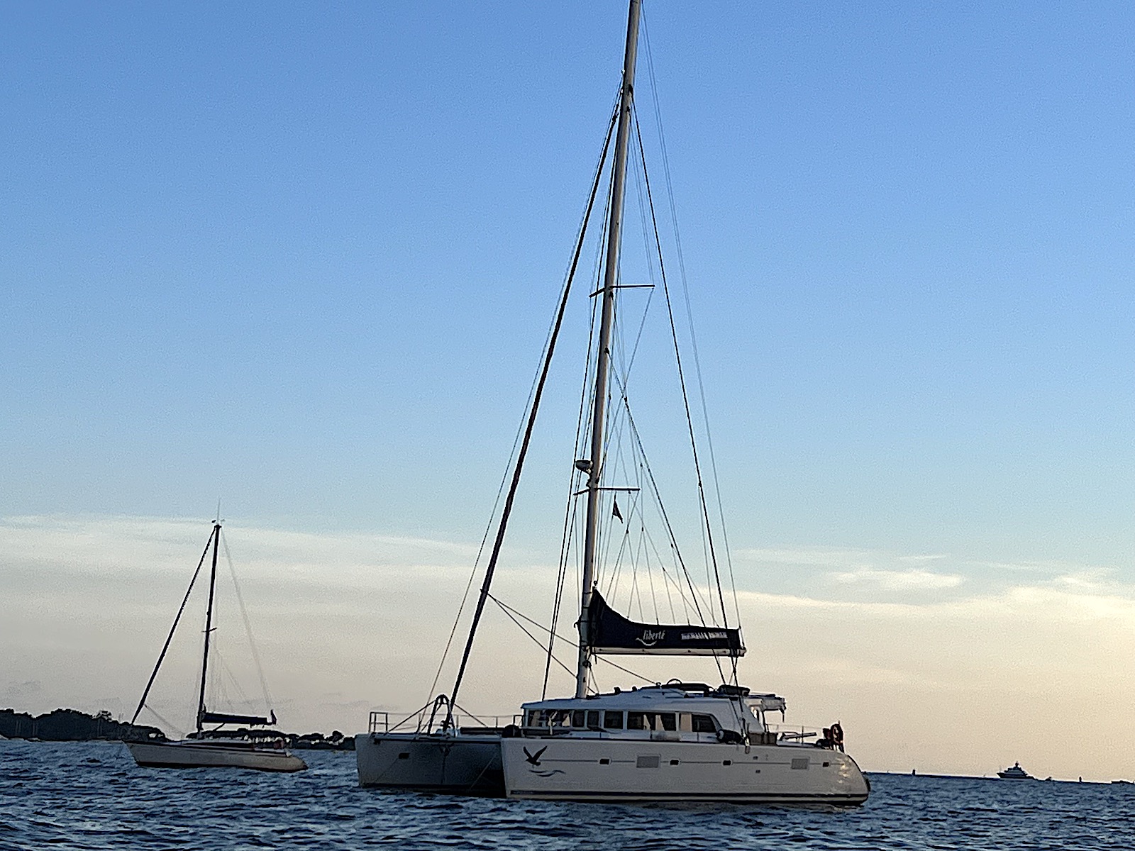 Marina Vela, un catamaran nommé Liberté